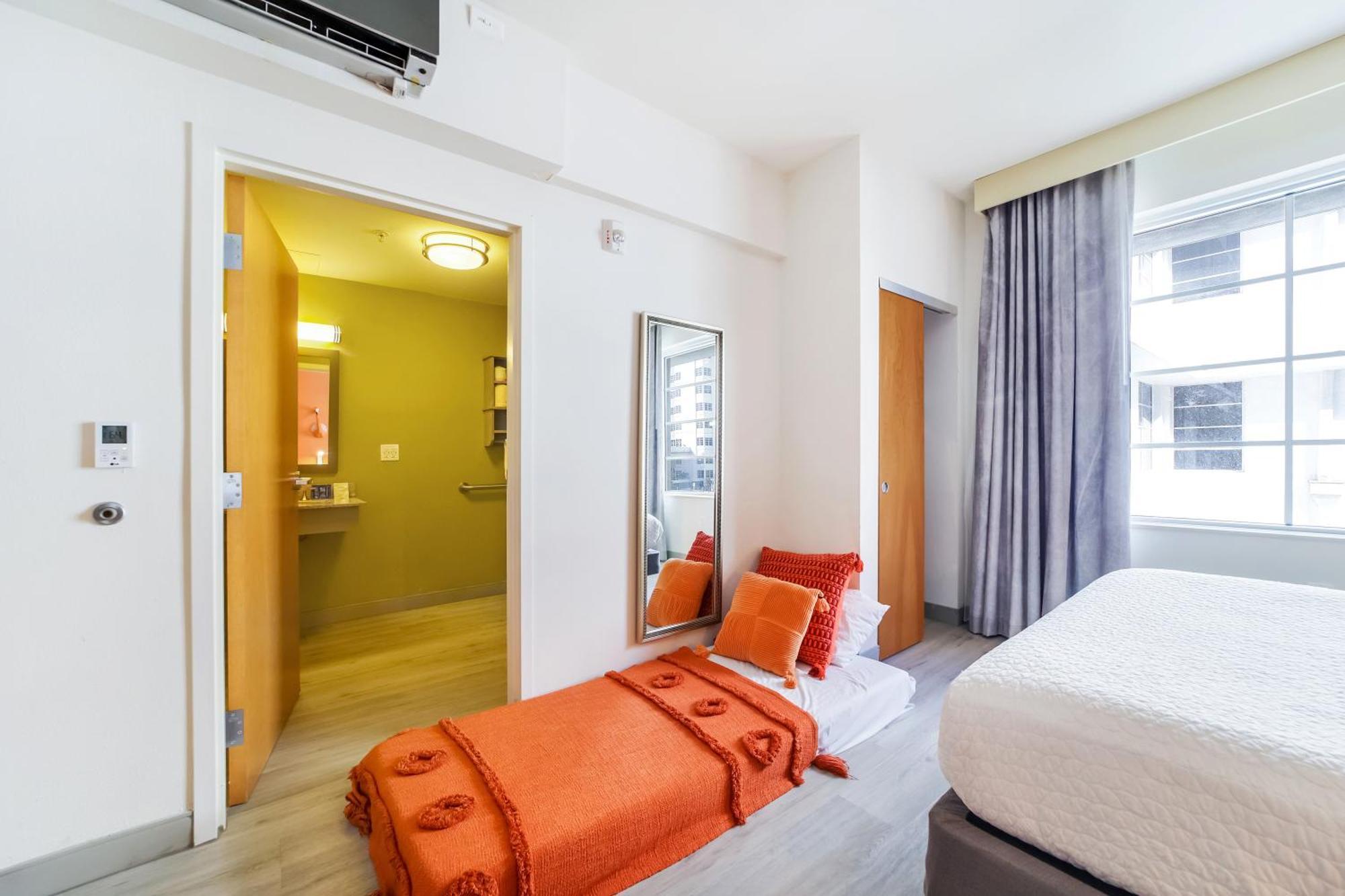 Claremont Hotel Майами-Бич Экстерьер фото